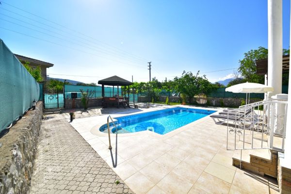 Villa Alya Yeşilüzümlü