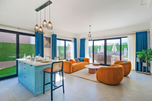 Villa Aydinç 2 | Fethiye Çalış’ta Jakuzili, Havuzlu Kiralık Villa