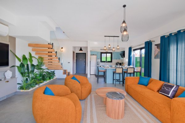 Villa Aydinç 2 | Fethiye Çalış’ta Jakuzili, Havuzlu Kiralık Villa