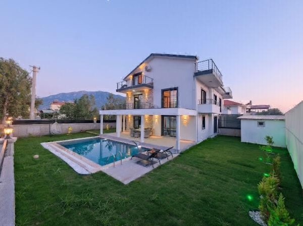 Villa Azygos 1 | Fethiye’de Jakuzili ve Hamamlı Özel Havuzlu Villa