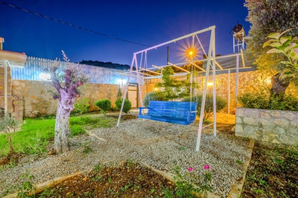 Villa Dream 1 | Kalkan Üzümlü'de Çocuk Havuzlu & Jakuzili Lüks Villa
