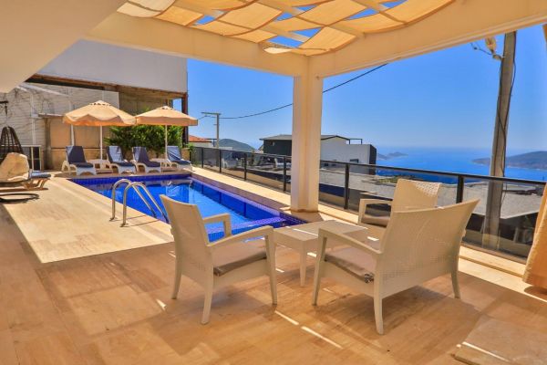 Villa Elisa | Kalkan'da Deniz Manzaralı Korunaklı Lüks Villa