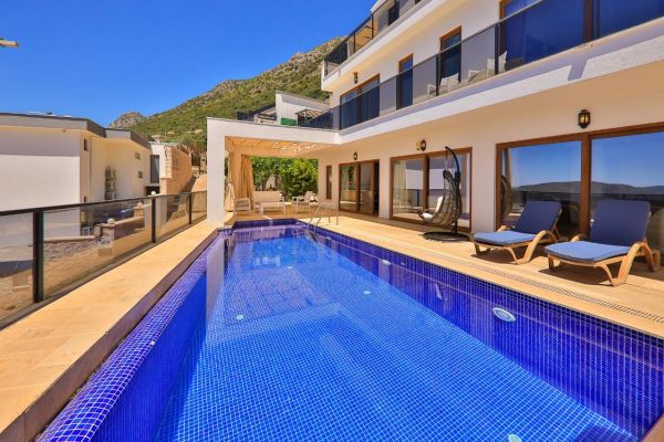 Villa Elisa | Kalkan'da Deniz Manzaralı Korunaklı Lüks Villa