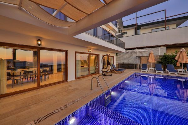 Villa Elisa | Kalkan'da Deniz Manzaralı Korunaklı Lüks Villa