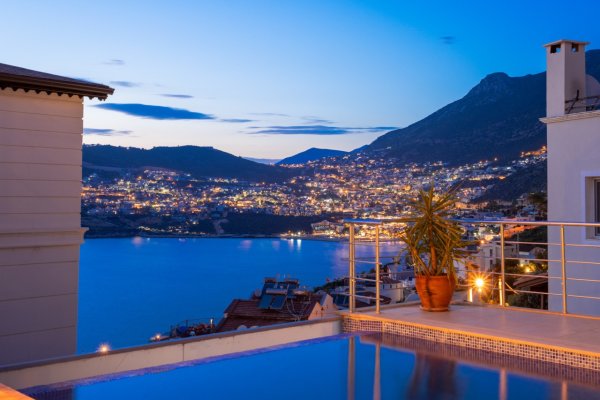 Villa Esenoria | Kalkan Kışla Deniz Manzaralı Lüks Villa