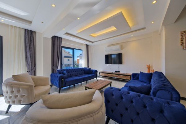 Villa Faisy 3 | Fethiye Ovacık’ta Geniş Bahçeli, Isıtmalı Havuzlu Aile Villası