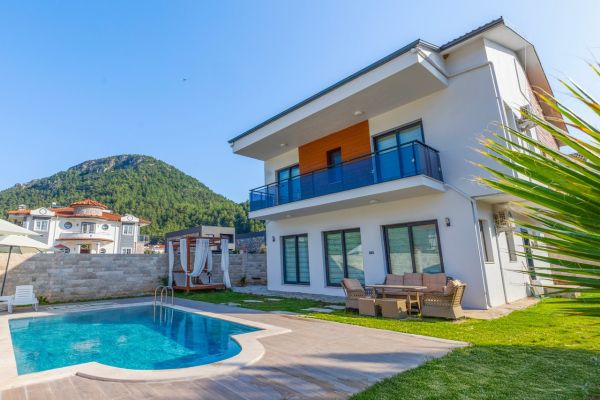 Villa Irmak | Fethiye Yeşilüzümlü’de Geniş Aile Villası