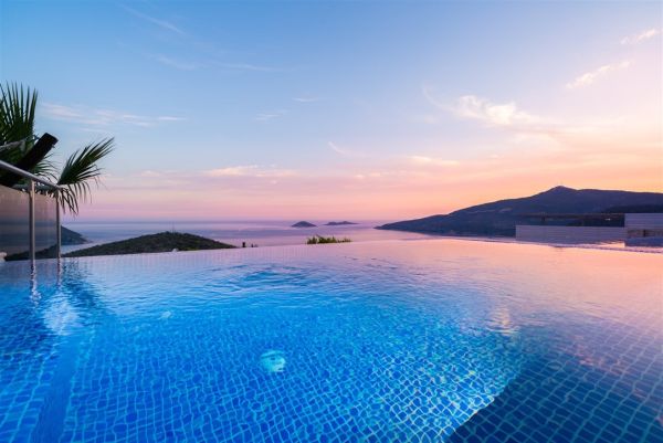 Villa Kaya | Kalkan'da Deniz Manzaralı Tatil Villası