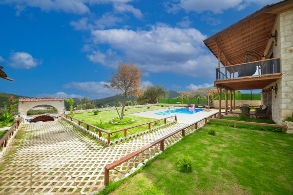 Villa Kyaneai | Demre'de Doğa İçinde Aile Dostu Villa