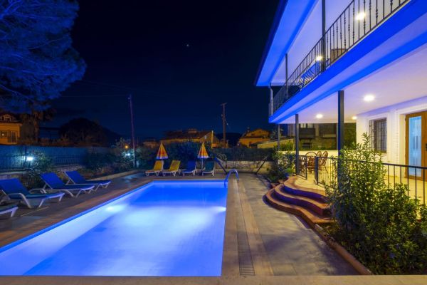 Villa Melis | Fethiye'de 5 Yatak Odalı Jakuzili Lüks Villa