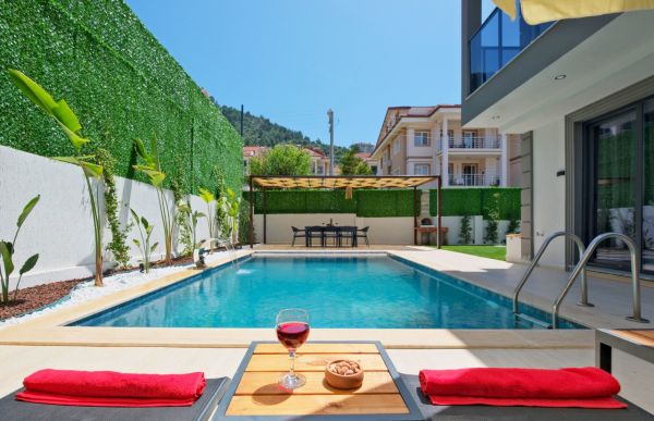 Villa Mercan | Fethiye Merkezde Jakuzili Tatil Villası