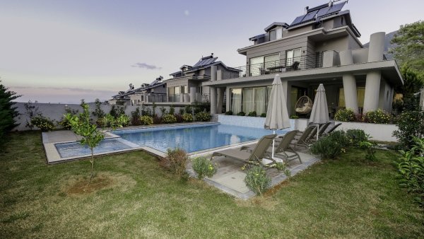 Villa Oscara | Ovacık'ta 3 Odalı Geniş Havuzlu Lüks Villa