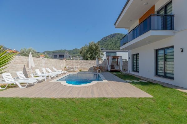 Villa Simay | Fethiye Yeşilüzümlü’de Geniş Aile Villası
