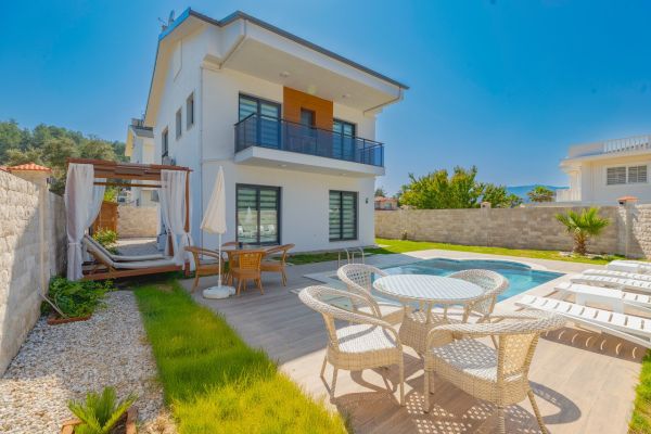 Villa Simay | Fethiye Yeşilüzümlü’de Geniş Aile Villası