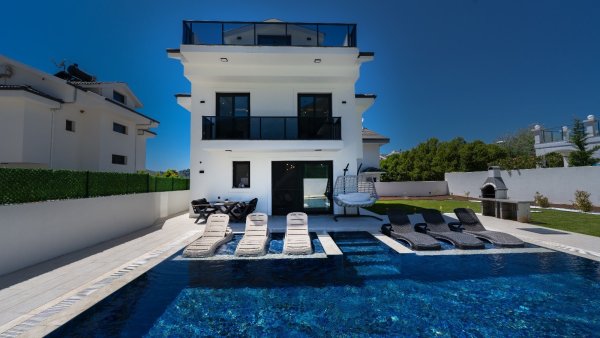 Villa Tahancı 2 | Fethiye Ovacık'ta Jakuzili & 3 Odalı Tatil Villası