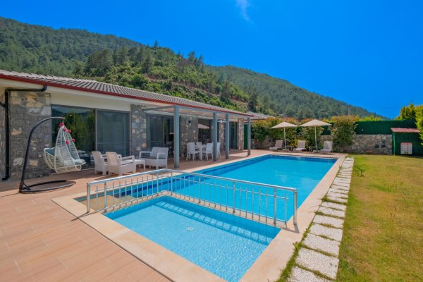 Villa Vita Duo | Fethiye Kayaköy'de Korunaklı, Jakuzili Havuzlu Villa
