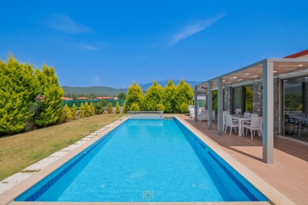 Villa Vita Duo | Fethiye Kayaköy'de Korunaklı, Jakuzili Havuzlu Villa