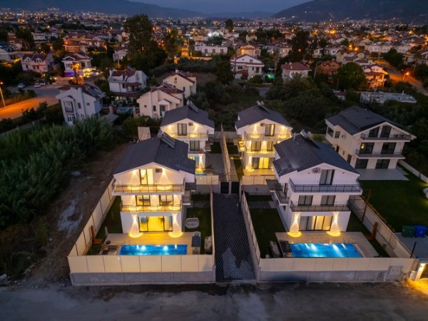 Villa Yüzüpak 4 | Fethiye Merkez'de Jakuzili ve Havuzlu Lüks Villa