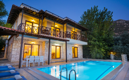 Villa Antik | Kalkan'da Merkezi Havuzlu Lüks Villa