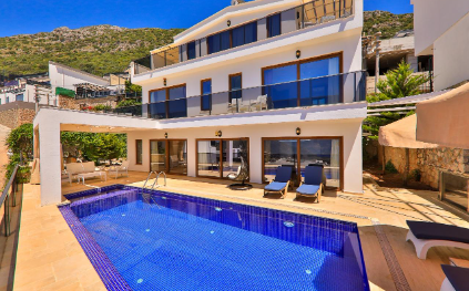 Villa Elisa | Kalkan'da Deniz Manzaralı Korunaklı Lüks Villa