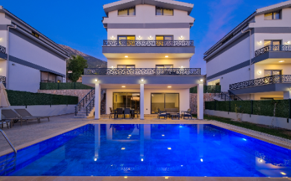 Villa Faisy 2 | Fethiye Ovacık’ta Geniş Bahçeli, Isıtmalı Havuzlu Aile Villası