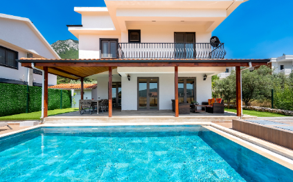 Villa Sinvera | Fethiye Yeşilüzümlü Kiralık Villa Doğa ve Havuz