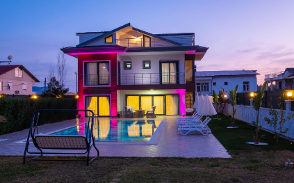 Villa Tranquility | Fethiye'de 12 Kişilik Korunaklı Havuzlu Kiralık Villa