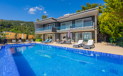 Villa Velaris Vista | Kalkan İslamlar'da 14 Metre Havuzlu & Jakuzili Villa