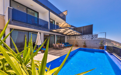 Villa Zafira | Kalkan Kördere'de Kapalı Havuzlu & Aktivite Dolu Villa