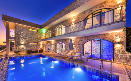 Villa Zerrin 10 | Kalkan’da Korunaklı Lüks Tatil Villası